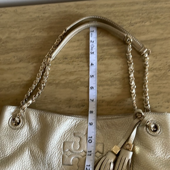 Gold Tory Burch Handbag 👜 - Picture 12 of 17